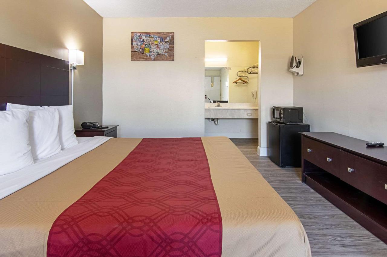 Red Roof Inn Lagrange Eksteriør billede